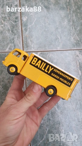 4 броя Играчки Dinky Toys China, снимка 7 - Колекции - 54269354