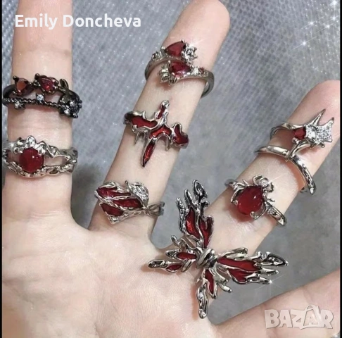 34 пръстена различни модели, разнообразие от размери 