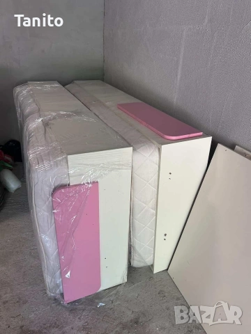 ПРОДАВАМ Две единични легла+матраци, снимка 2 - Спални и легла - 54494187