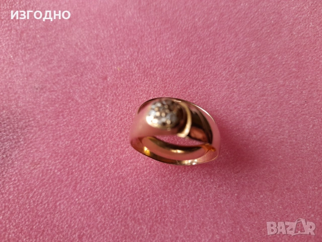 330€ ЗЛАТЕН ПРЪСТЕН14 КАРАТА С ЦИРКОНИЙ ЗАПАЗЕН 3.9 гр.
