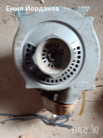 Двигатели за резачка на дърва от Дружба