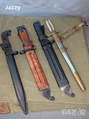 Щик 4 брой от социалистическа време, снимка 3 - Антикварни и старинни предмети - 55675476