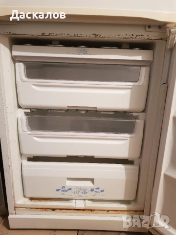 Хладилник Whirlpool, снимка 4 - Хладилници - 54644972