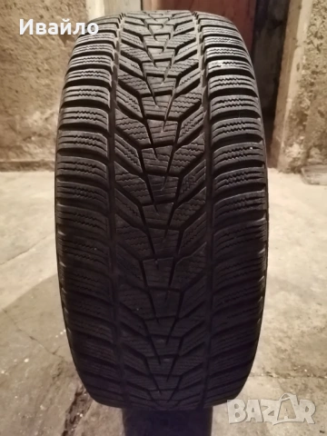Продавам 1 брой зимна гума 225.45.18 дот 2020 Hankook , снимка 2 - Гуми и джанти - 54860971
