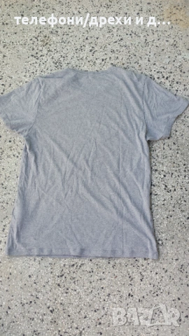 Оригинална памучна тениска Levi's (M), снимка 2 - Спортни дрехи, екипи - 54890070