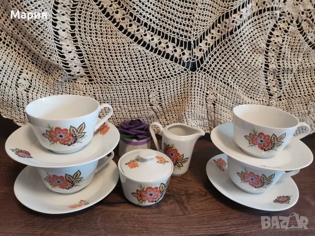 Порцеланови чаши за кафе Kahla GDR , снимка 5 - Сервизи - 55347003