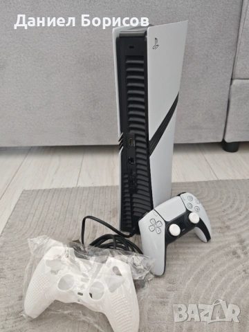 PlayStation 5 Pro 2TB Digital Edition в ГАРАНЦИЯ! - Като Нова с Аксесоари, снимка 2 - PlayStation конзоли - 54848209