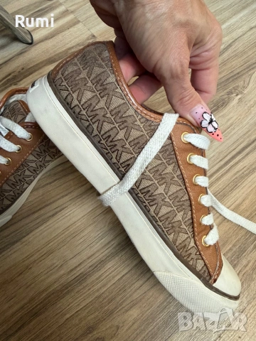 Оригинални  Ниски кецове MICHAEL Michael Kors ! 37 н, снимка 10 - Кецове - 35934987