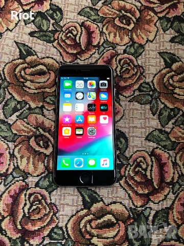 Продавам iPhone 6
