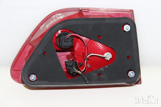 Вътрешен десен стоп Seat Altea XL (2005-2015г.) десен стоп заден капак 5P8945108 / 5P8945108B, снимка 3 - Части - 54458098