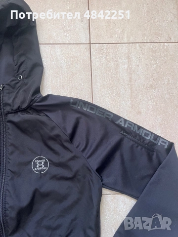 Горнище Under Armour - размер L , снимка 2 - Суичъри - 55089457