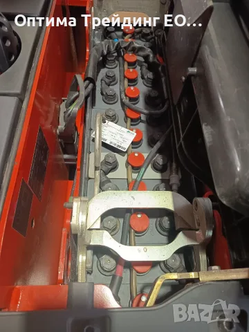 Електрическа палетна количка-стакер LINDE D14, снимка 5 - Подемници - 55646914