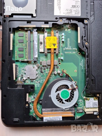 Fujitsu Lifebook AH512, снимка 8 - Части за лаптопи - 54493346