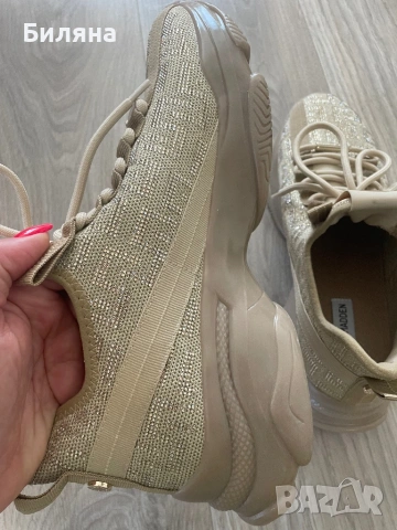 Нови дамски маратонки STEVE MADDEN, снимка 7 - Маратонки - 54486611