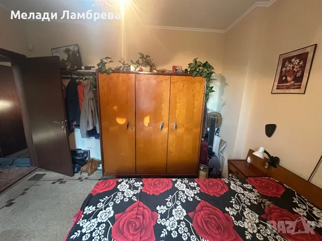 Продавам покъщнина , снимка 4 - Спални и легла - 55429931