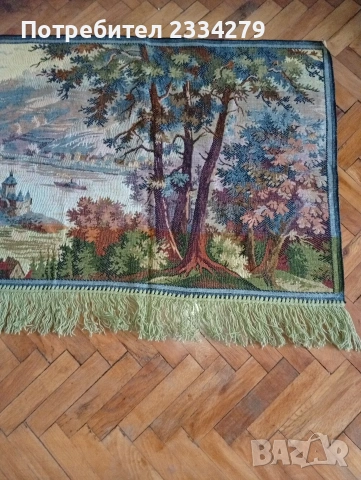 Стар гоблен поставен в остъклена дървена рамка и старинен кавьор за стена., снимка 9 - Гоблени - 54108978