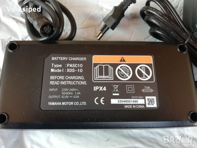 Зарядно за велосипед Yamaha 42V 4A, снимка 2 - Велосипеди - 54443638