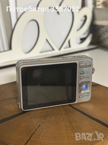 Работещ ретро фотоапарат Praktica DCZ 10.3 (10 MP) + 2 GB SD карта – Digicam / Y2K, снимка 2 - Фотоапарати - 55166309