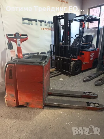 Електрическа палетна количка- LINDE T30, снимка 2 - Подемници - 55646752