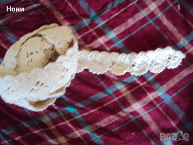 Дантели от скрина на баба. Ръчно плетени и фабрични!, снимка 14 - Антикварни и старинни предмети - 54096049