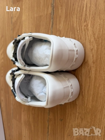 Оригинални Valentino дамски обувки , снимка 3 - Чанти - 54700944