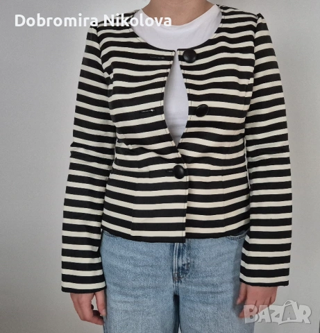 Продавам късо дамско сако, снимка 4 - Сака - 54077581