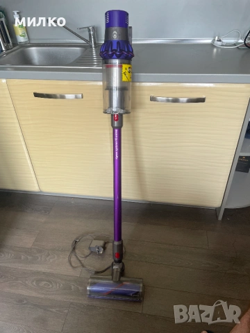 Акумулаторна прахосмукачка DYSON V-10