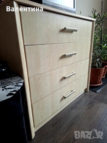 Гардероб,скрин,легло-приста, снимка 3 - Гардероби - 54079812