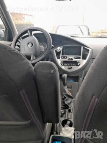 Киа Каренс , снимка 6 - Автомобили и джипове - 54395040