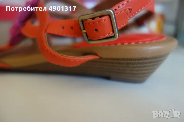 нови кожени сандали Clarks, 39,5ти номер, снимка 8 - Сандали - 55463845