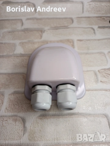 Соларна разклонителна кутия Вход за кабел Уплътнителна кутия  кабелен конектор с два отворa 