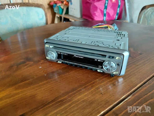 Pioneer CD за автомобил