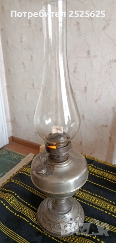 Настолна унгарска газена лампа