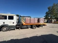 Транспорт Камион с кран падащ борд соларни панели, строителна техника строителни материали мотокар, снимка 1