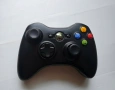 Продавам 2 бр. безжични джойстика за Xbox 360 (черни) – като нови! / Заменям за Xbox One, снимка 1