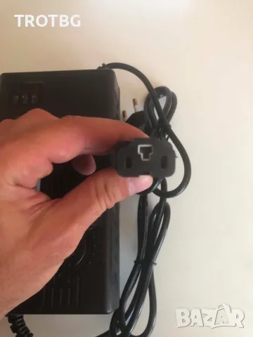 Зарядно за 60V 20Ah оловно-киселинни и гелови батерии, снимка 2 - Друга електроника - 55421126
