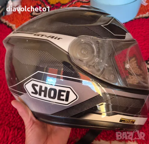 Продавам каска Shoei GT-Air.. ползвана в добро състояние . Размер L. 200 евро