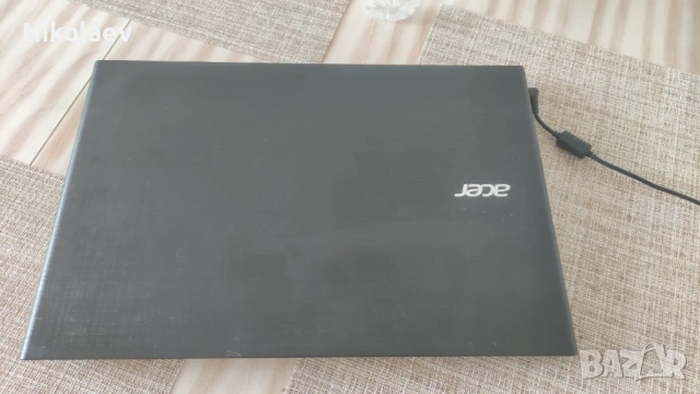 Отличен Acer E5-573 Pentium 3825u 4gb 320gb 2,5ч батерия