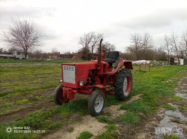Продавам трактор Владимировец с регистрация с инвентар 
