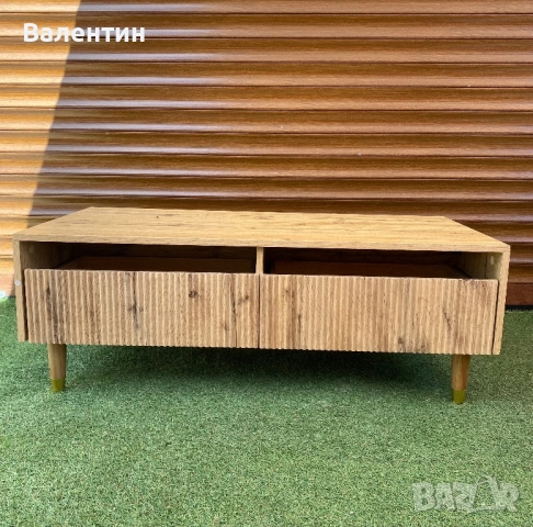 Стоящ TV шкаф с LED , снимка 2 - Шкафове - 54709123