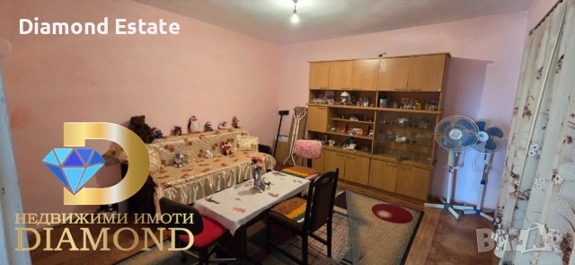 Двуетажна къща в село Зетьово, общ. Чирпан, снимка 7 - Къщи - 55021706