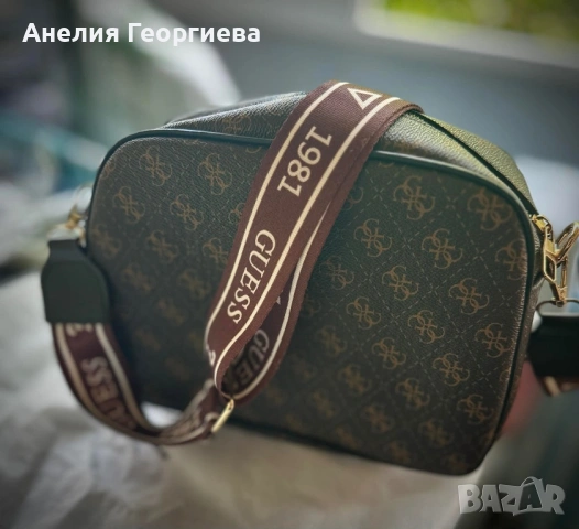Дамска чанта Guess, снимка 2 - Чанти - 54400791