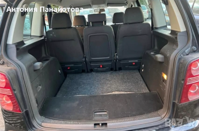 VW Touran, снимка 2 - Автомобили и джипове - 54878473