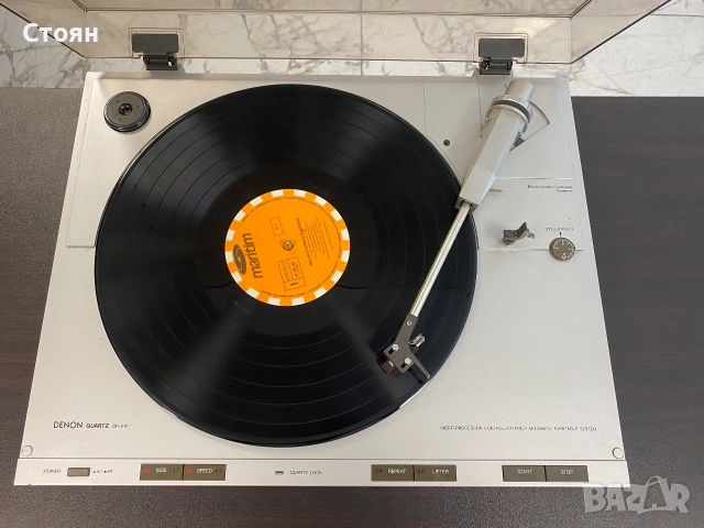 Тримоторен грамофон Denon
