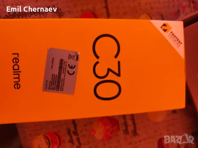 Продавам Realme C30 2 години.Работи перфектно. 