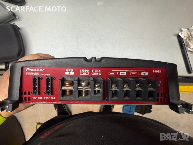 Pioneer GM-A5702 2-канален усилвател 1000W, снимка 2 - Ресийвъри, усилватели, смесителни пултове - 54108358