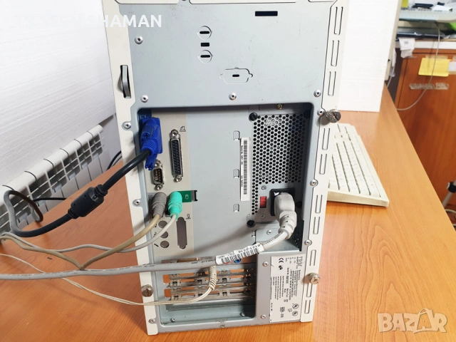 ⭐Продавам рядък ретро компютър IBM 300GL с  WINDOWS 2000 Pro и много ретро игри⭐, снимка 14 - Антикварни и старинни предмети - 54810566
