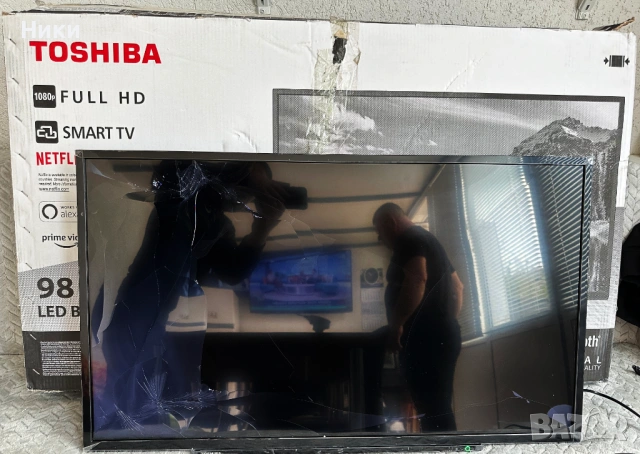 Чисто нов телевизор Toshiba 39L2863DG със счупен екран за части