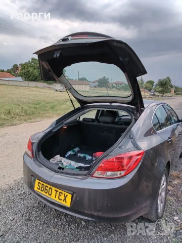 Vauxhall Insignia 2.0 CDTI, снимка 13 - Автомобили и джипове - 55395431
