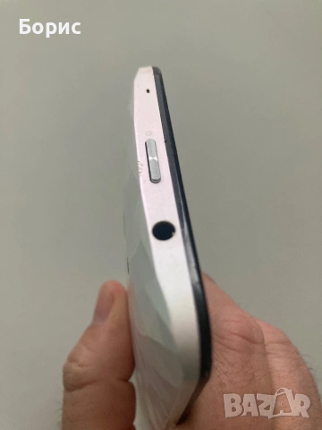 Asus Zenfone Selfie ZD551KL, отличен, снимка 13 - Asus - 54530099